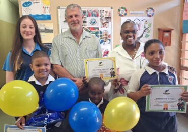 Group photo at Laerskool Kleinmond Primary